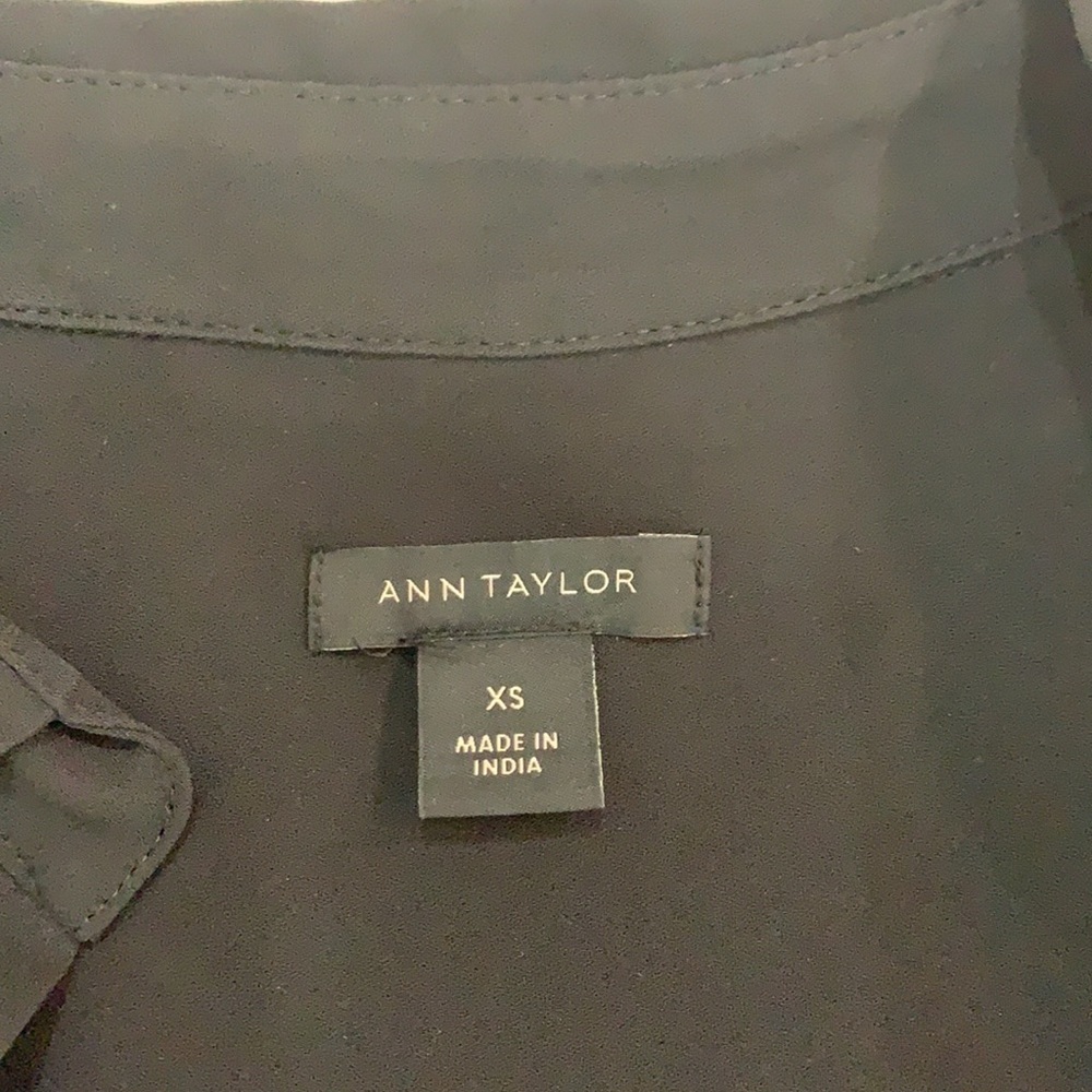 Ann Taylor blouse - Picture 2 of 4